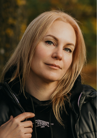 Анна Одинокова