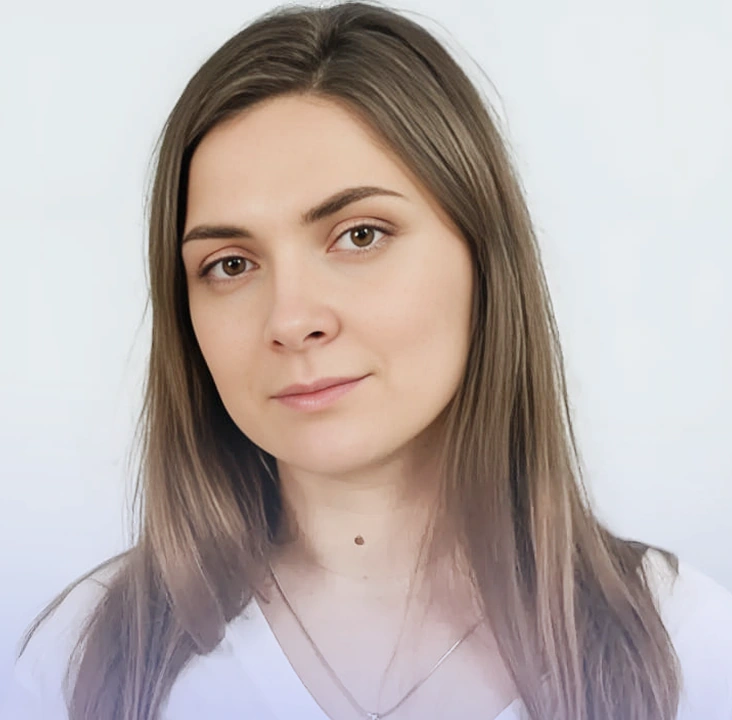 Александра Ушакова