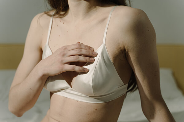 Размер груди: как определить? Таблица 1, 2, 3, 4, 5 и 6 размеры грудины у женщин